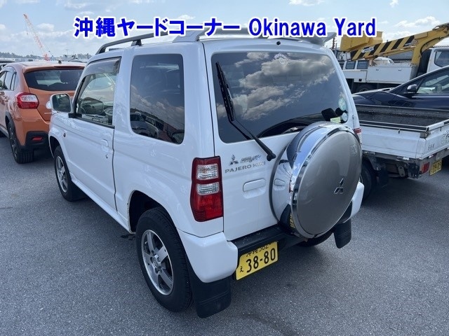 MITSUBISHI PAJERO MINI
