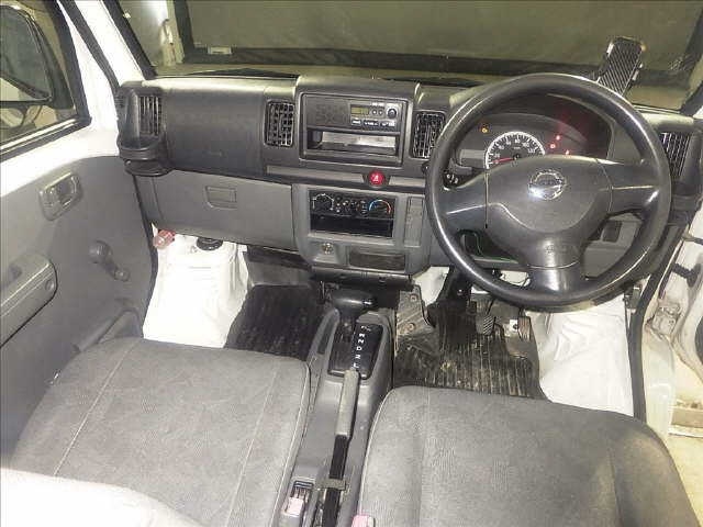 NISSAN NV100 CLIPPER