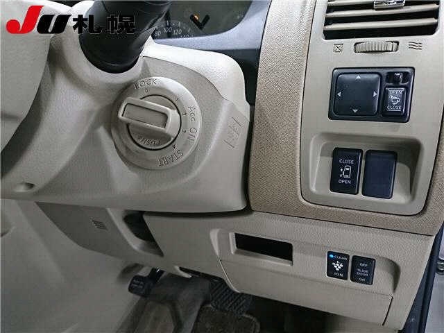 NISSAN LAFESTA