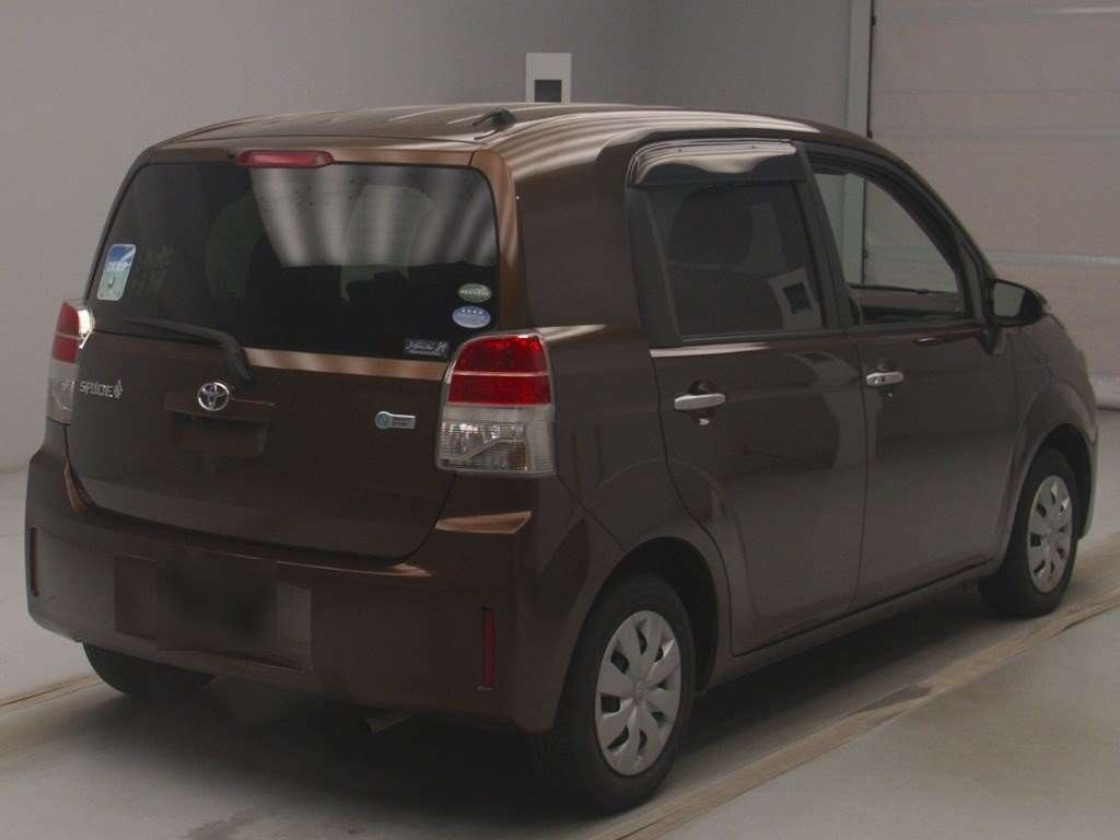 TOYOTA SPADE