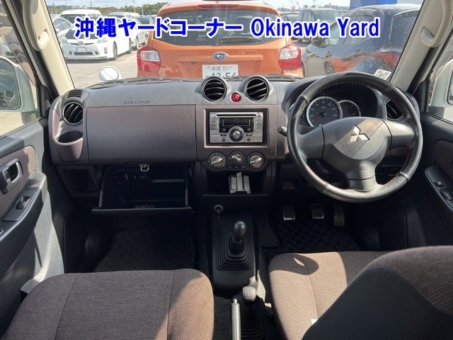 MITSUBISHI PAJERO MINI