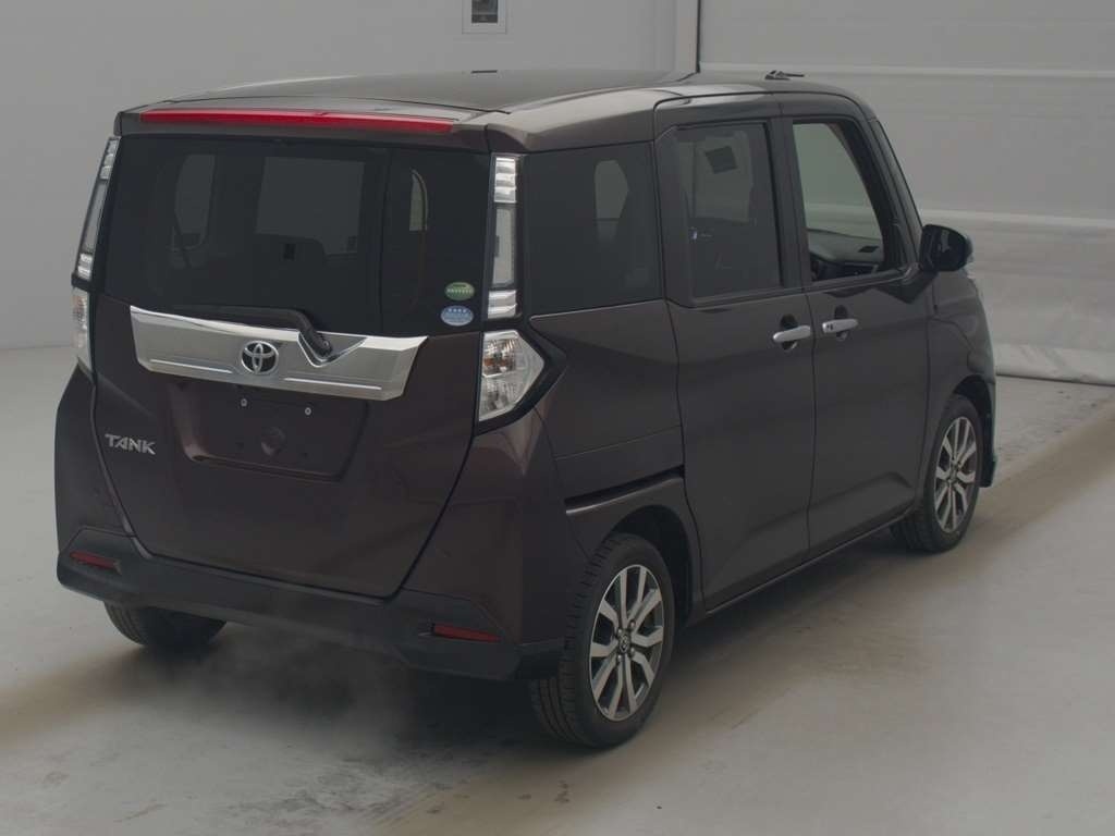 TOYOTA TANK