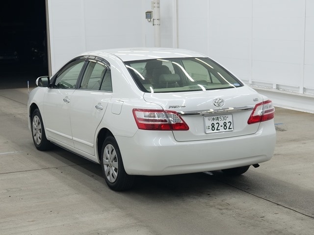 TOYOTA PREMIO