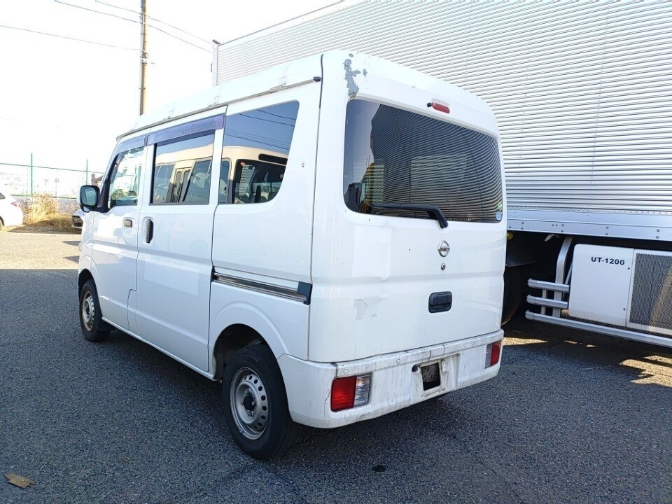 NISSAN NV100 CLIPPER