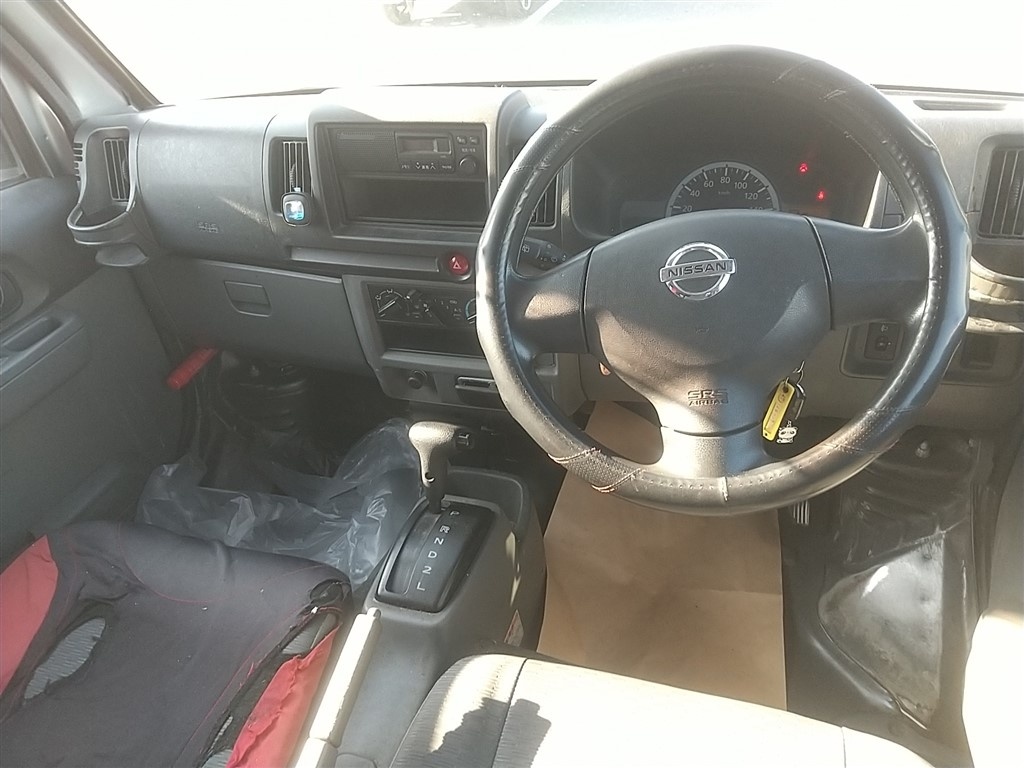 NISSAN NV100 CLIPPER