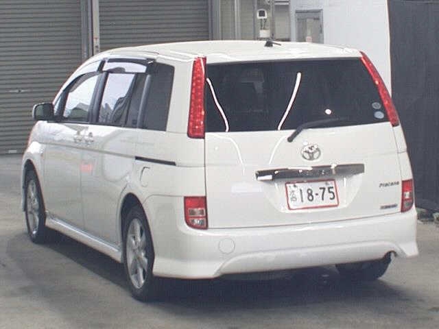 TOYOTA ISIS