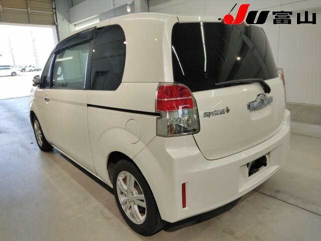 TOYOTA SPADE