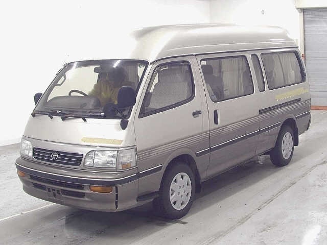 TOYOTA HIACE