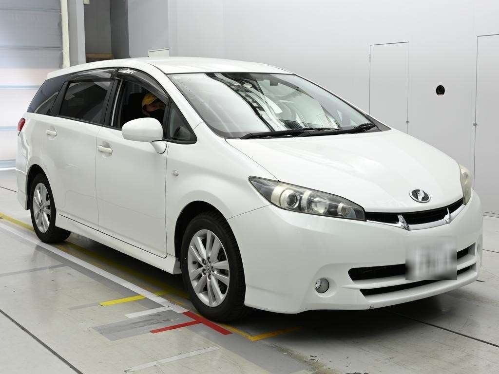 TOYOTA WISH