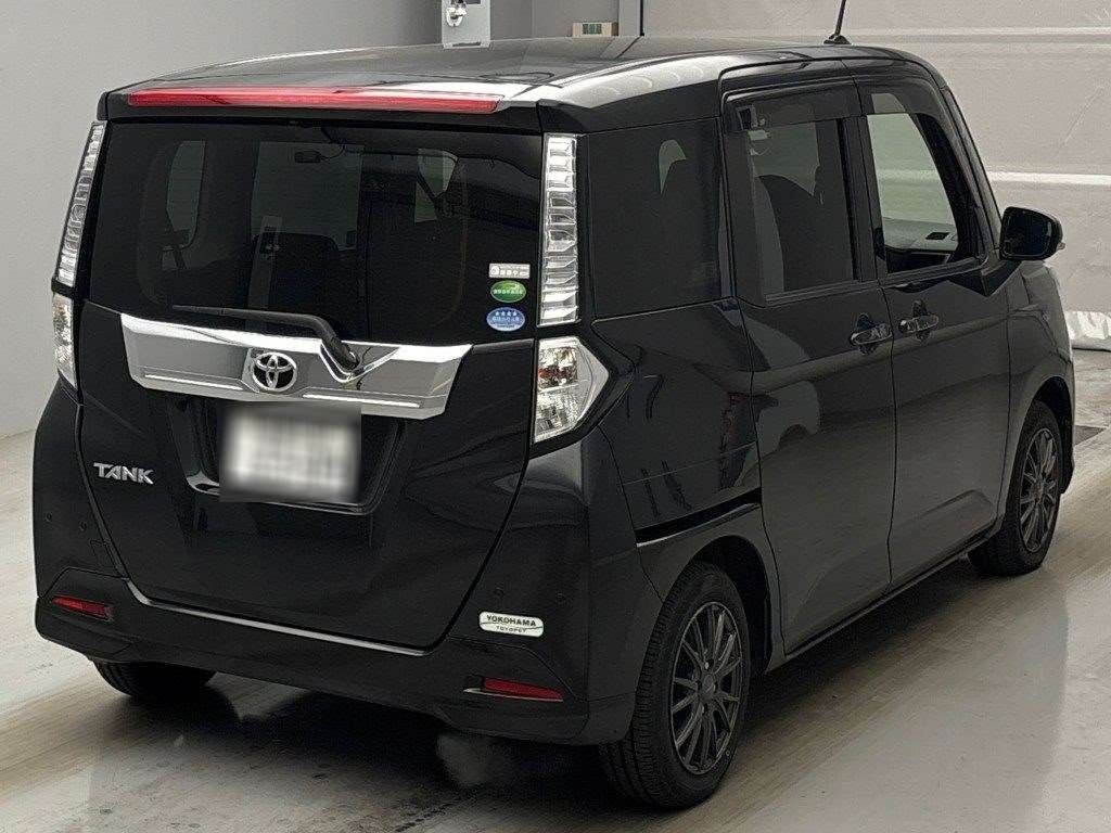 TOYOTA TANK