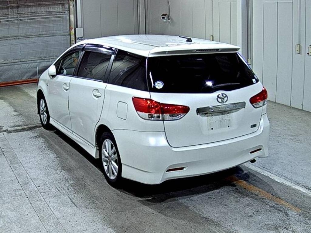 TOYOTA WISH