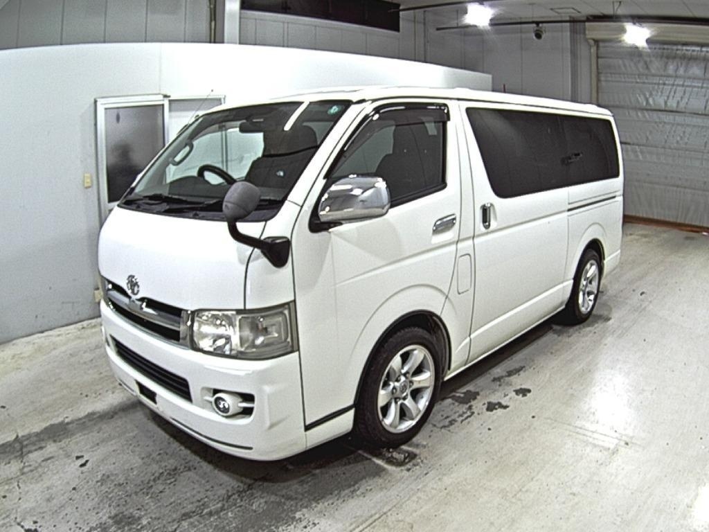 TOYOTA REGIUS ACE