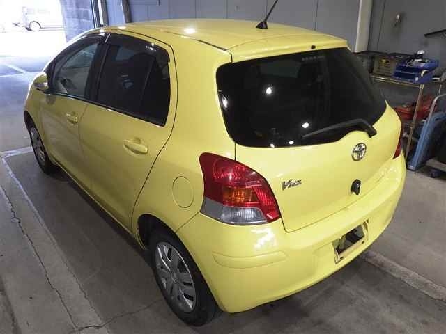 TOYOTA VITZ