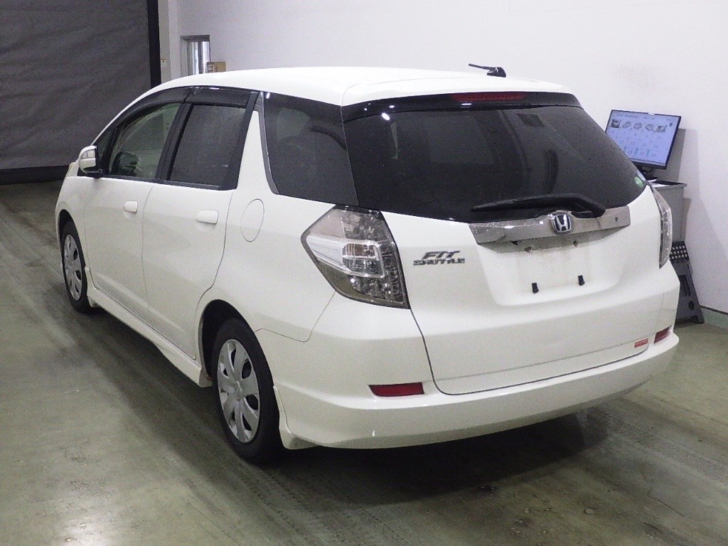 HONDA FIT SHUTTLE