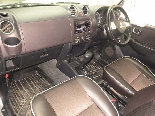 MITSUBISHI PAJERO MINI