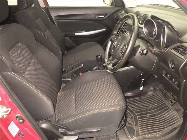SUZUKI SWIFT