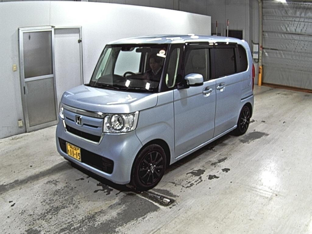 HONDA N-BOX
