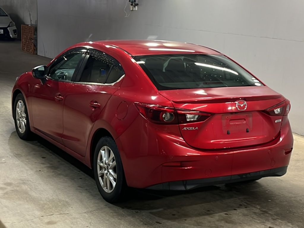 MAZDA AXELA