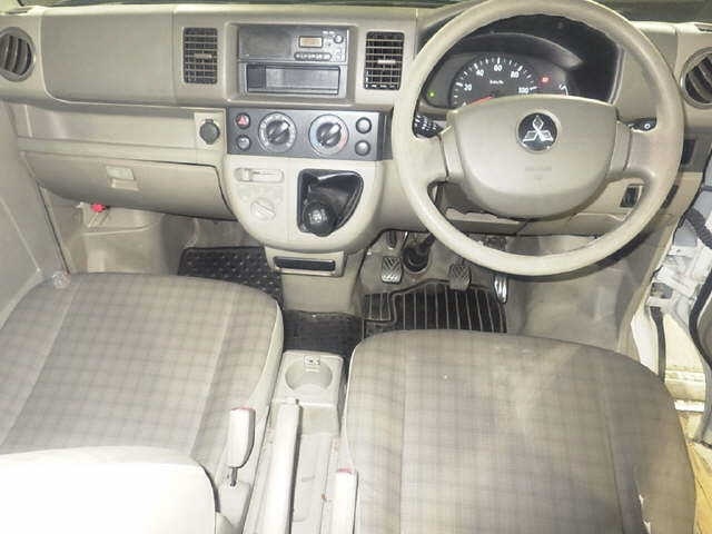 MITSUBISHI MINICAB