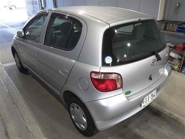 TOYOTA VITZ