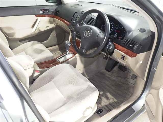TOYOTA PREMIO