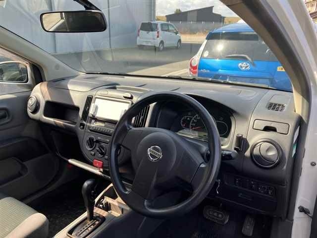 NISSAN AD