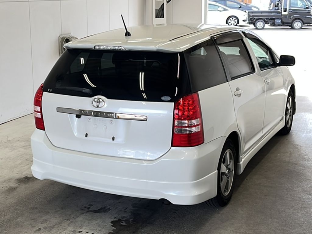 TOYOTA WISH