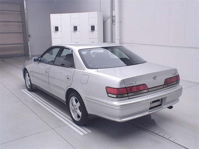 TOYOTA MARK II