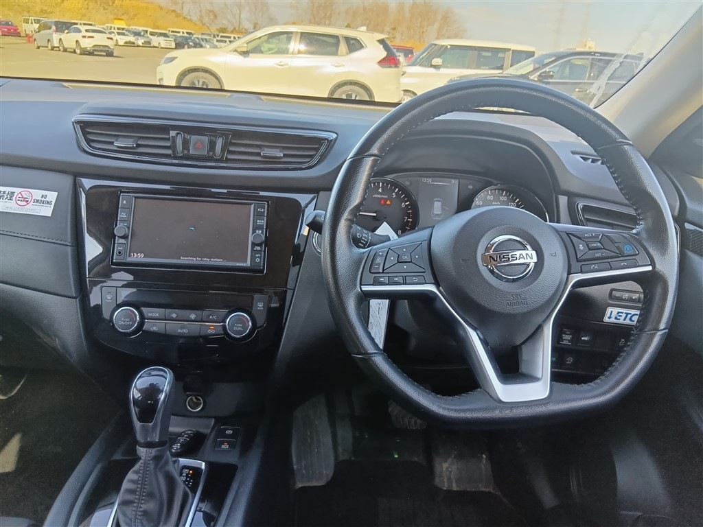 NISSAN X-TRAIL