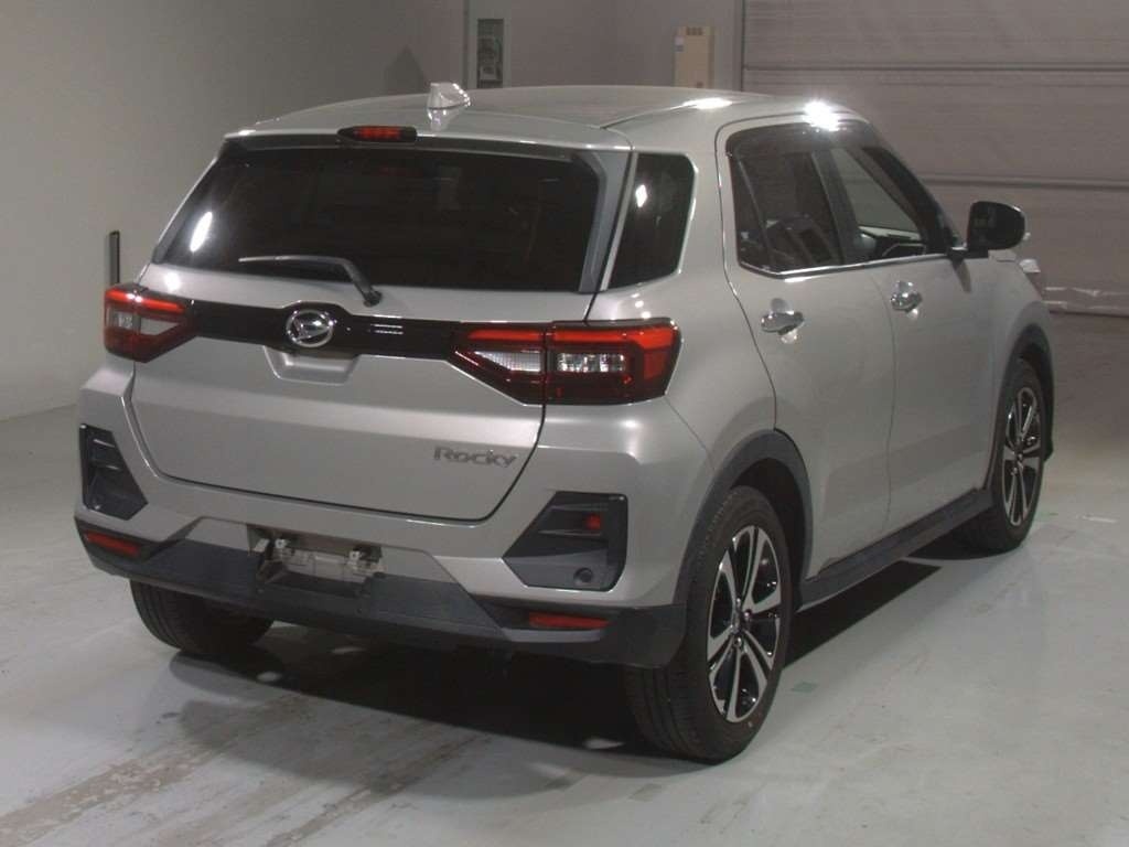 DAIHATSU ROCKY