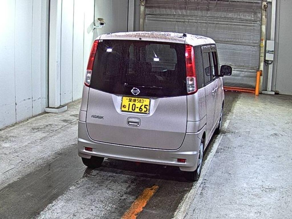 NISSAN ROOX