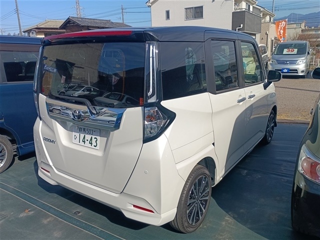 TOYOTA TANK
