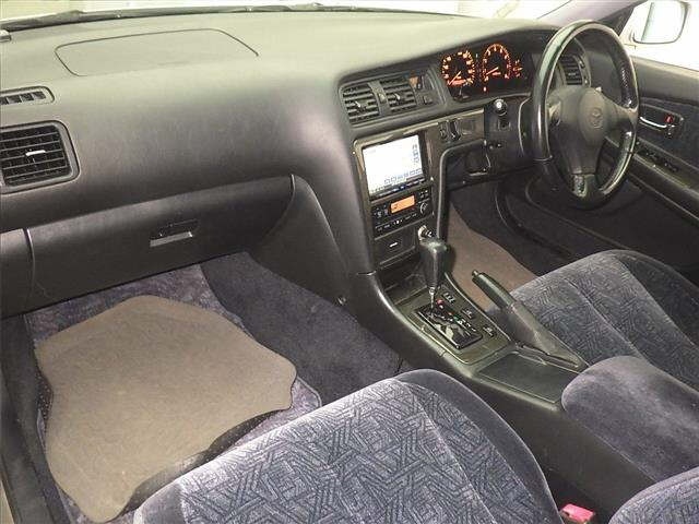 TOYOTA MARK II