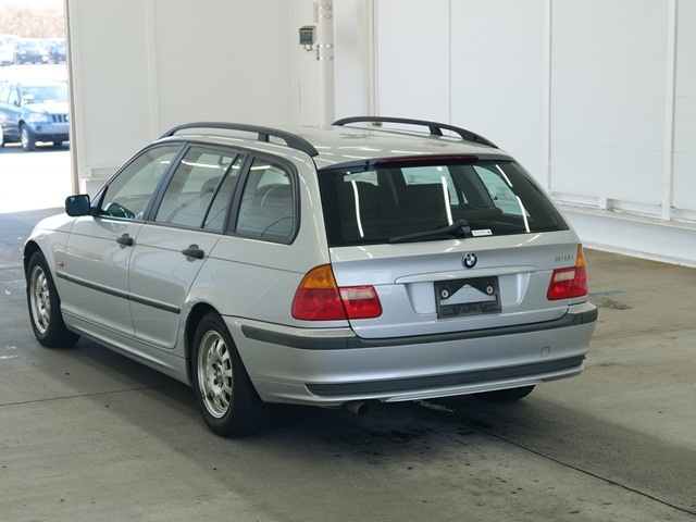 BMW 3-SERIES