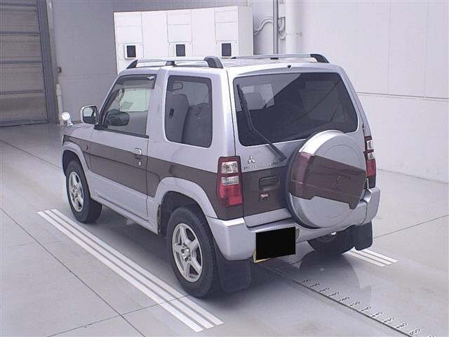 MITSUBISHI PAJERO MINI