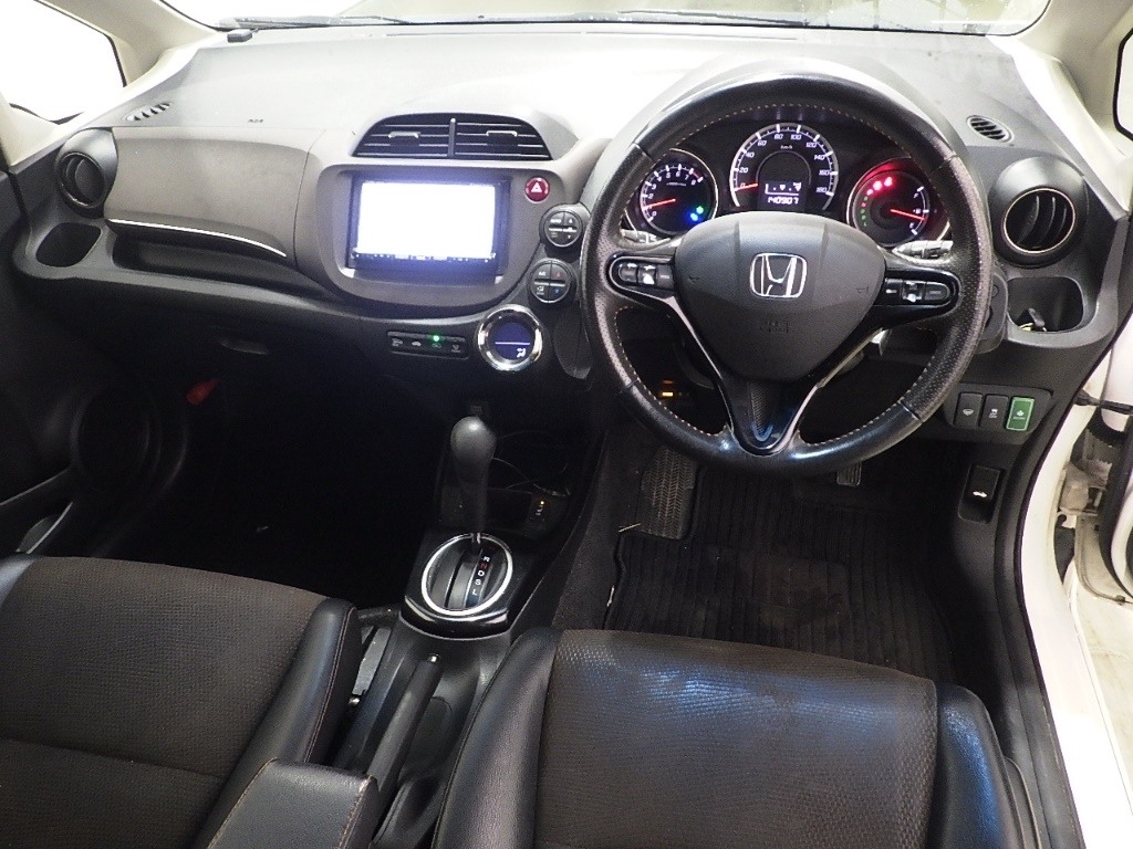 HONDA FIT SHUTTLE