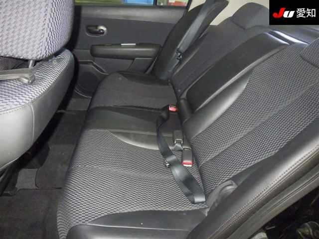 NISSAN TIIDA