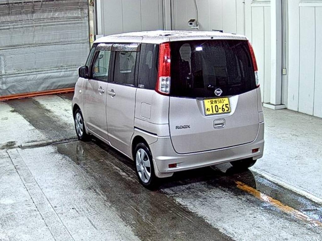 NISSAN ROOX
