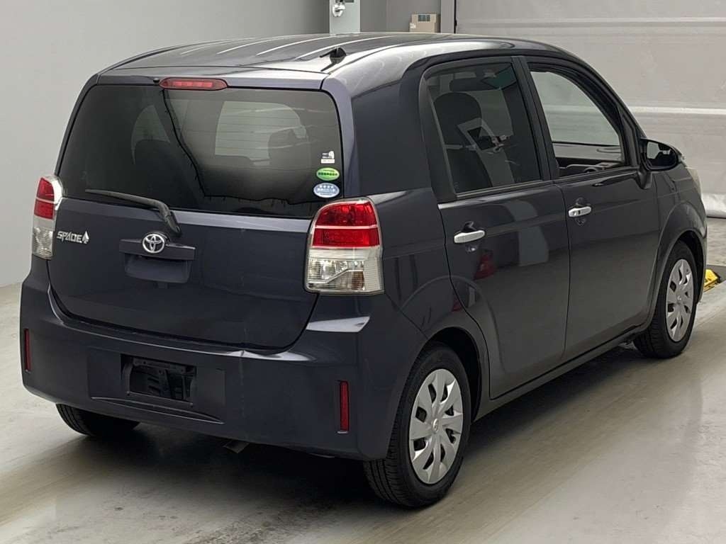 TOYOTA SPADE
