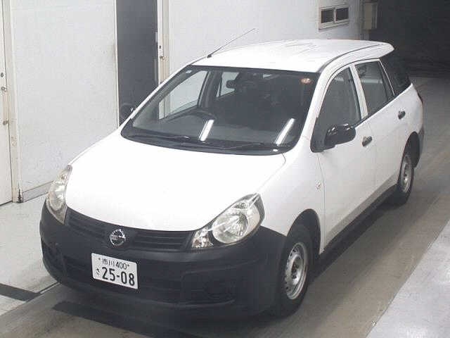 NISSAN AD