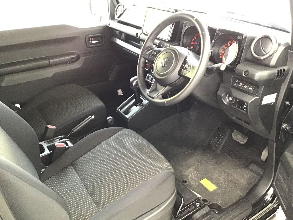 SUZUKI JIMNY SIERRA