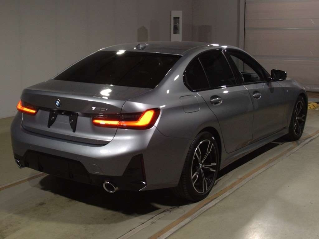 BMW 3-SERIES