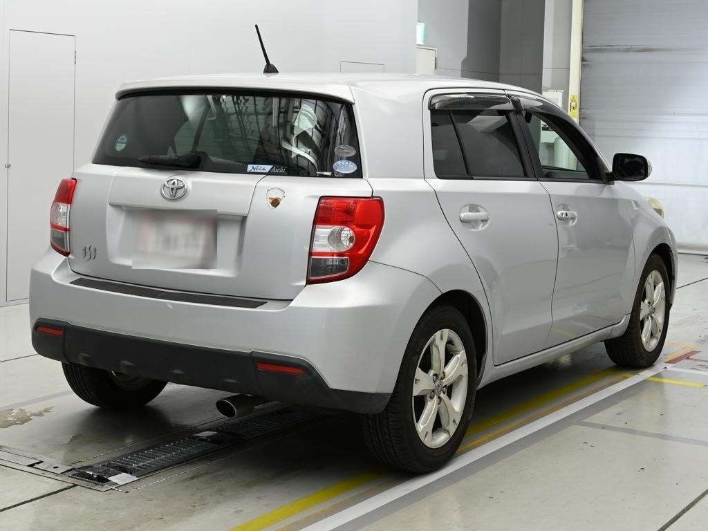 TOYOTA IST