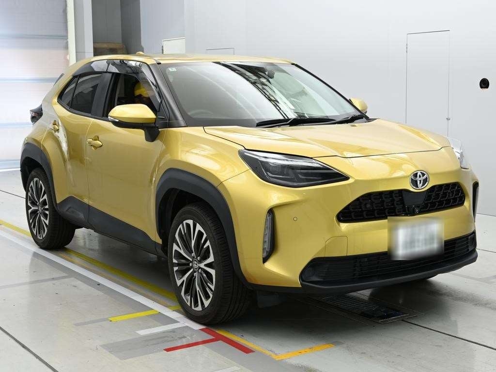TOYOTA YARIS CROSS