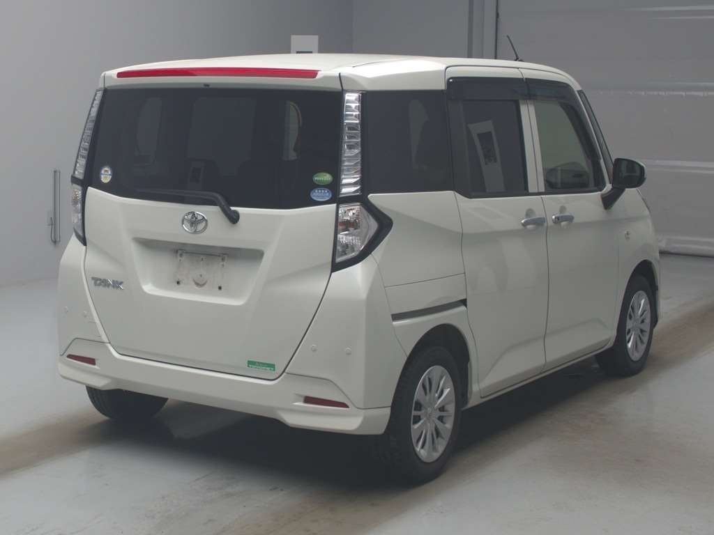 TOYOTA TANK