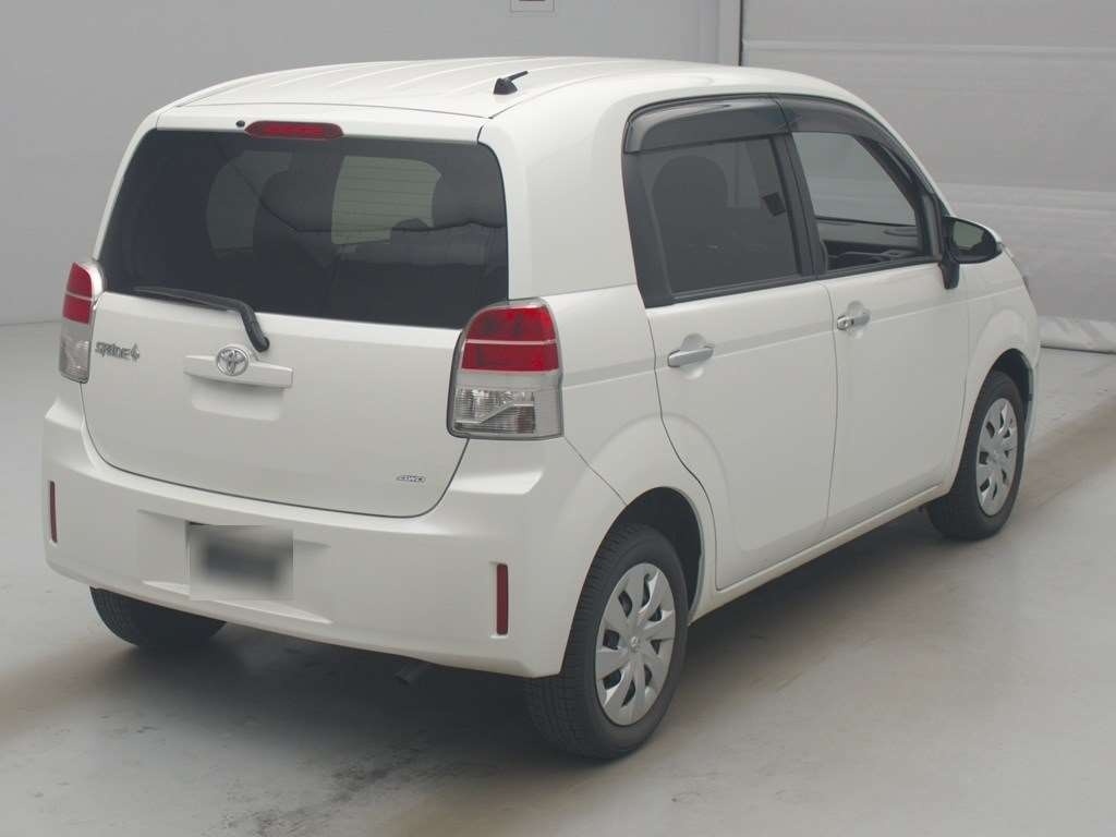 TOYOTA SPADE