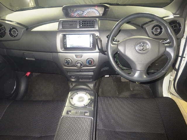 TOYOTA BB