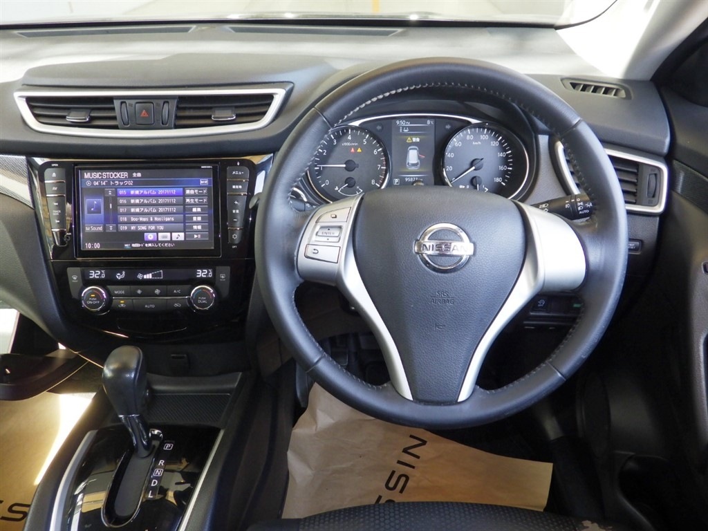 NISSAN X-TRAIL