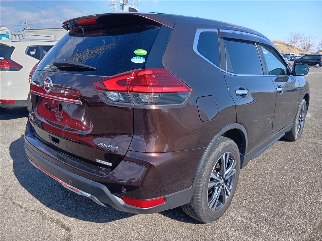 NISSAN X-TRAIL