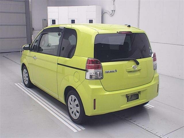 TOYOTA SPADE